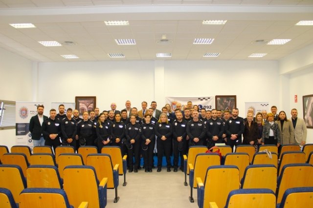 Los doce nuevos agentes de la Policía Local de Totana comienzan su formación teórico práctica en el Centro Integral de Emergencias y Seguridad de Lorca - 4, Foto 4