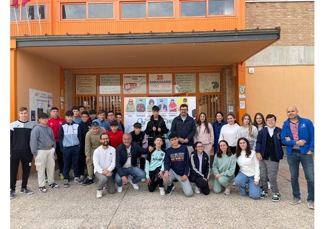 Quítate la venda contra la violencia de género continúa en los centros educativos de secundaria de Cieza - 1, Foto 1