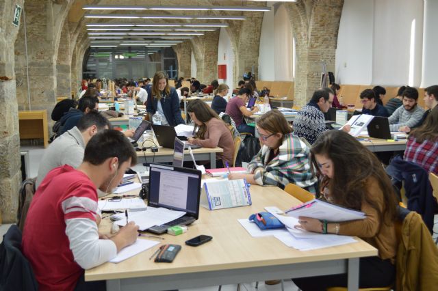 La UPCT abre su biblioteca principal y mantiene servicios mínimos durante Navidad - 1, Foto 1