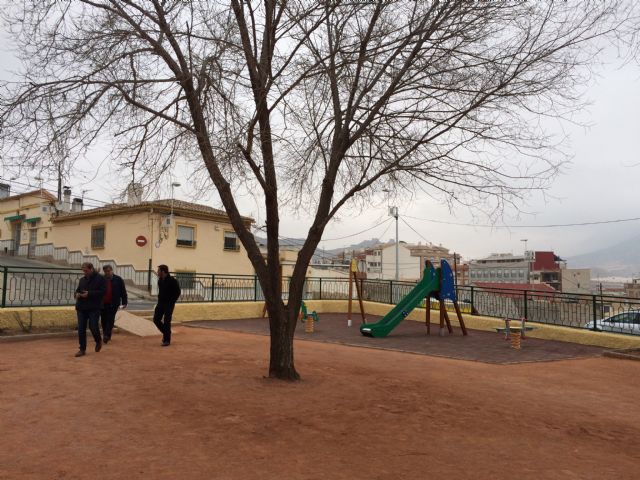 Finalizan las obras de remodelación de la plaza Juan Paco Baeza - 2, Foto 2