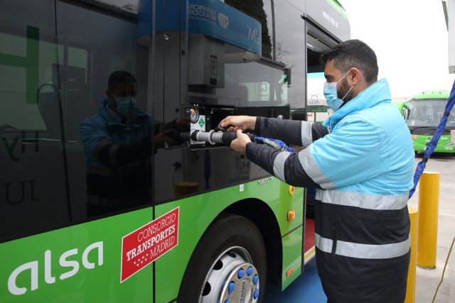 Carburos Metálicos pone en marcha la primera hidrogenera para autobuses urbanos en Madrid - 2, Foto 2