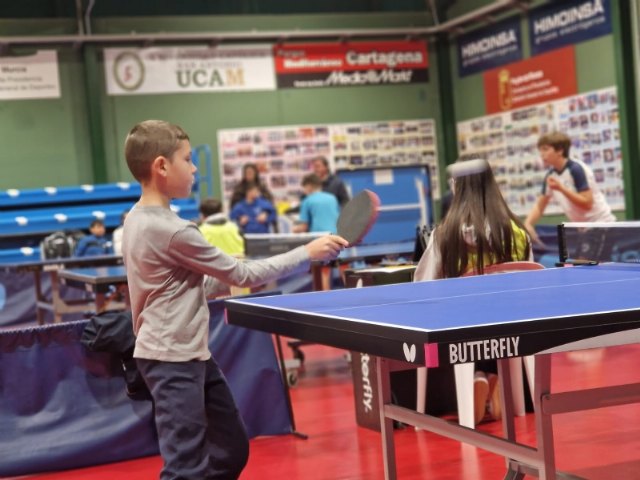 Alumnos de Totana participan este sábado en las Finales Regionales de Tenis de Mesa, Bádminton y Petanca del programa de Deporte Escolar, Foto 3