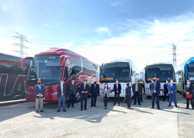 El nuevo sistema de movilidad regional contempla renovar los autobuses para que sean ecológicos, accesibles y conectados - 1, Foto 1