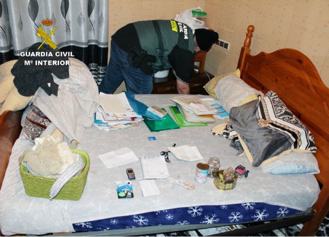 La Guardia Civil desmantela una importante organización criminal dedicada a favorecer la inmigración irregular entre Argelia y España - 5, Foto 5