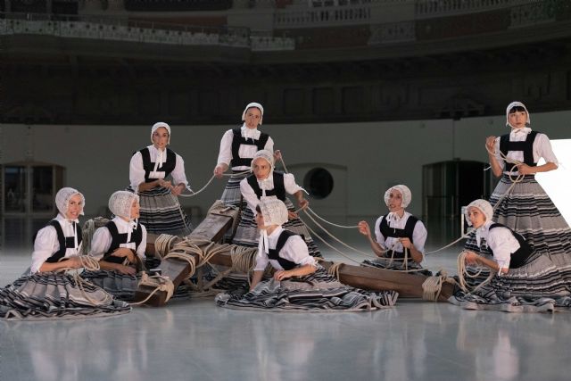 La innovadora y sofisticada compañía de danza La Veronal, dirigida por Marcos Morau, llega al Auditorio Víctor Villegas con Sonoma, coreografía inspirada en el surrealismo de Luis Buñuel - 2, Foto 2