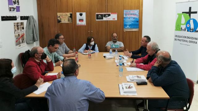 Pastoral del Trabajo y la HOAC de Murcia se reúnen con cinco sindicatos en la víspera del Primero de Mayo - 5, Foto 5