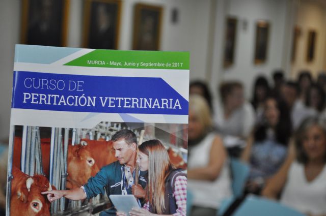 El Colegio Oficial de Veterinarios forman a los primeros peritos veterinarios en maltrato animal de España - 1, Foto 1