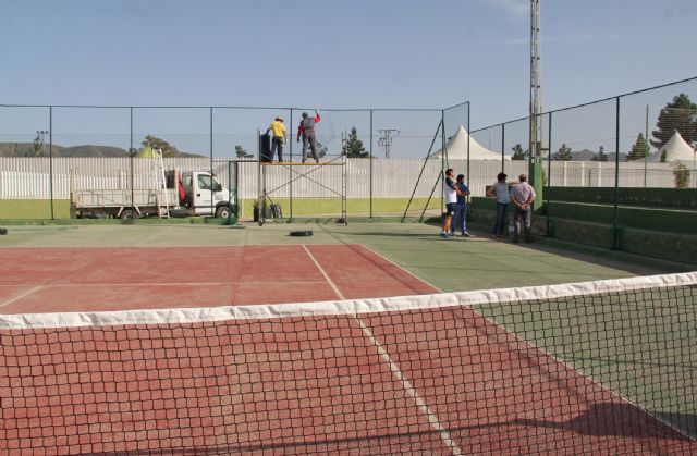 Se inician las obras de mejora en las pistas de tenis de Puerto Lumbreras - 2, Foto 2