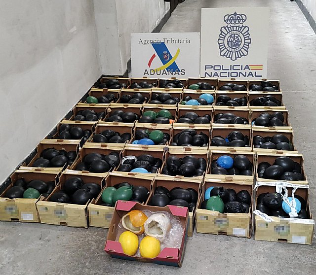 Intervenidos en Portugal y España más de 1.000 kilos de cocaína ocultos en el interior de frutas y zumo - 1, Foto 1