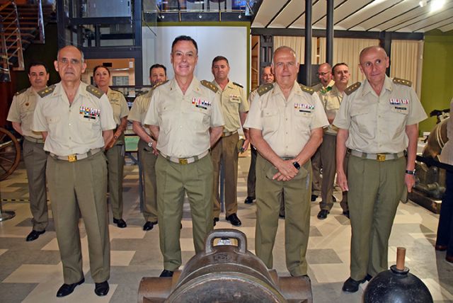 Historia Militar. Sevilla . El 50 aniversario de la Escala Básica de Suboficiales y de la Academia General Básica de Suboficiales del E.T - 1, Foto 1