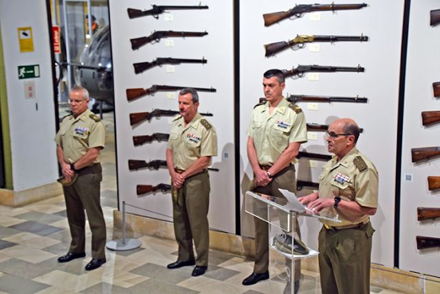 Historia Militar. Sevilla . El 50 aniversario de la Escala Básica de Suboficiales y de la Academia General Básica de Suboficiales del E.T - 2, Foto 2