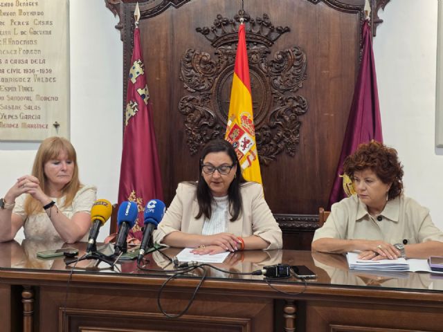 El Ayuntamiento de Lorca aprueba en el Pleno la Ordenanza municipal para la emisión de informes de integración social y de adecuación de vivienda para la concesión del arraigo El Ayuntamiento de Lorca aprueba en el Pleno la Ordenanza municipal para la emisión de informes de integración social y de adecuación de vivienda para la concesión del arraigo