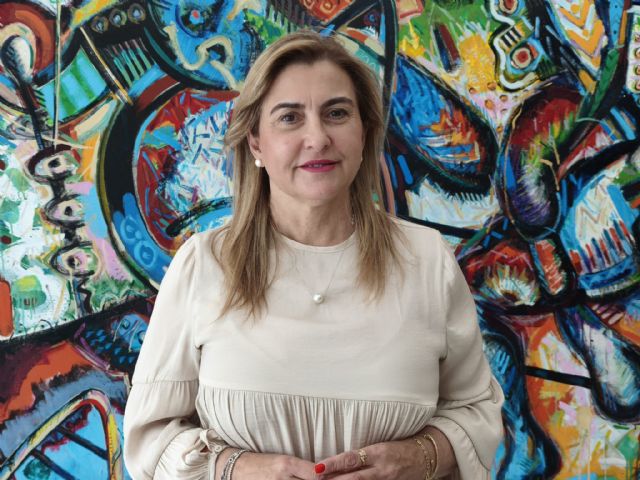 Carmina Fernández: “El Gobierno regional ha mentido sobre la trama de las prótesis, sí se utilizó material caducado y no homologado en las cirugías” Carmina Fernández: “El Gobierno regional ha mentido sobre la trama de las prótesis, sí se utilizó material caducado y no homologado en las cirugías”
