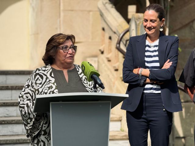 La alcaldesa de Archena asiste a la apertura de la Cripta de la Ermita del Balneario que podrá visitarse, a partir de hoy - 1, Foto 1