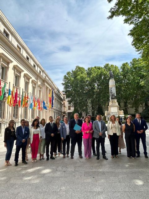 Sánchez castiga a la Región con el silencio cómplice del PSOE en Murcia - 1, Foto 1