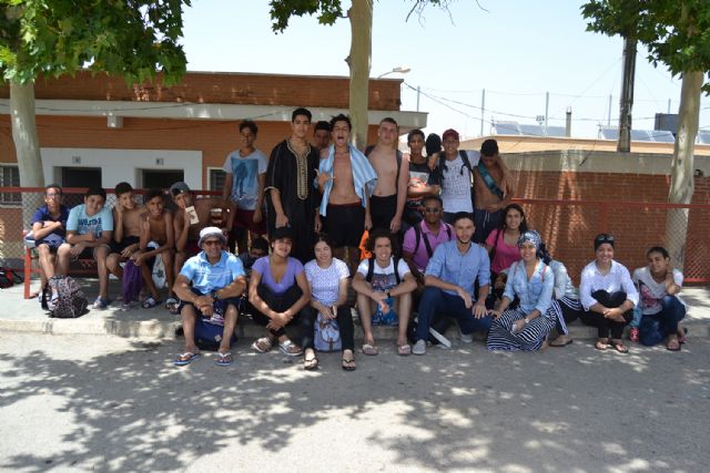 Columbares fomenta en Los Rosales la convivencia y la integración entre culturas - 4, Foto 4