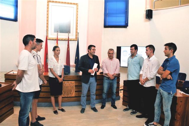 El alcalde de Alcantarilla recibe en el Ayuntamiento a los tres atletas del Nutribán Sociedad Atlética que durante estos últimos meses consiguieron campeonatos y record nacionales y regionales de atletismo - 5, Foto 5