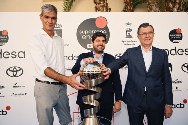 Fernando, durante la presentación de la Supercopa de baloncesto: Las grandes competiciones deportivas miran a la Región - 1, Foto 1