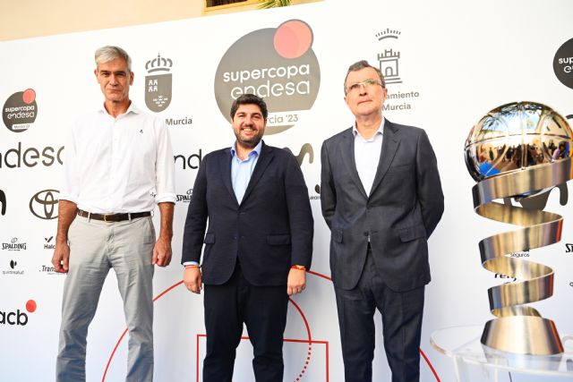 Fernando, durante la presentación de la Supercopa de baloncesto: Las grandes competiciones deportivas miran a la Región - 2, Foto 2