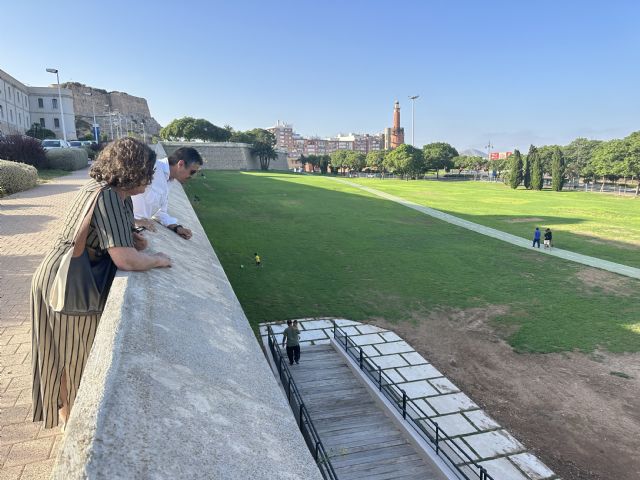 Cultura ordena derribar el atentado de Noelia Arroyo (PP) contra la muralla de Carlos III y abre un sancionador - 3, Foto 3