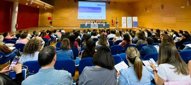 El programa europeo 'eTwinning' supera en la Región los 2.500 proyectos e implica a más de 50.000 alumnos y 2.450 docentes El programa europeo 'eTwinning' supera en la Región los 2.500 proyectos e implica a más de 50.000 alumnos y 2.450 docentes