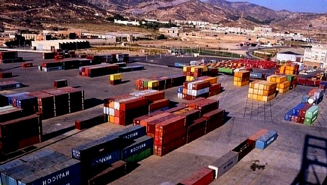 Las exportaciones de la Región crecen un 4,8 por ciento en el último año y superan los 6.000 millones en los cinco primeros meses del año Las exportaciones de la Región crecen un 4,8 por ciento en el último año y superan los 6.000 millones en los cinco primeros meses del año
