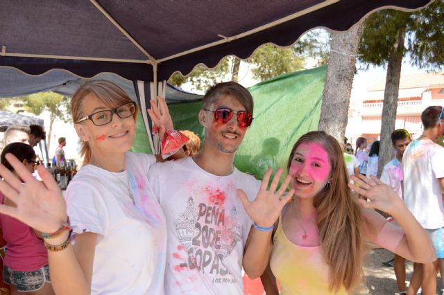 La tercera edición de la 'Holi Festival' volvió a llenar de color y diversión las Fiestas torreñas - 2, Foto 2