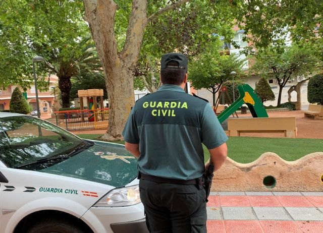 La Guardia Civil detiene a un individuo que vigilaba y perseguía a varias jóvenes en el municipio de Jumilla - 2, Foto 2