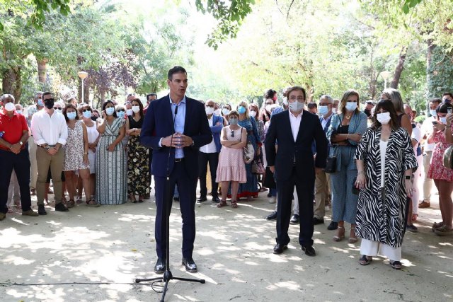 Pedro Sánchez: Pido a la oposición que nos unamos todos en el Parlamento de la nación votando a favor de este importante acuerdo sobre las pensiones de hoy y de mañana - 2, Foto 2