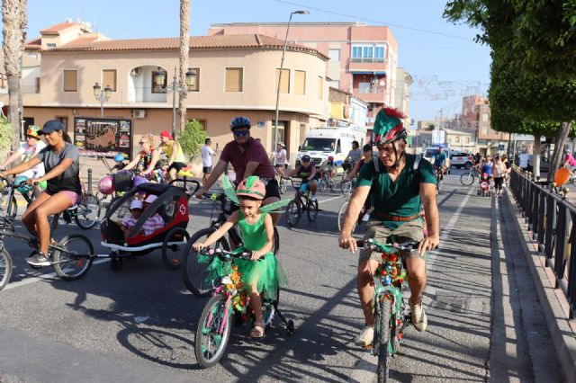 Las familias torreñas toman las calles con sus vehículos en el ´Día de la Bicicleta Antonio Sarabia´ - 4, Foto 4