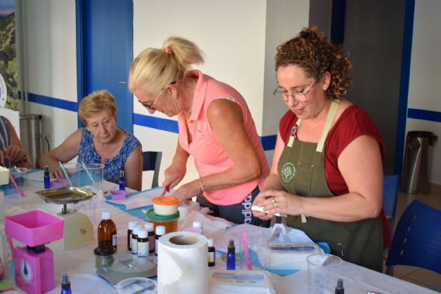 Aprenden a realizar jabones artesanales con aromáticas de las Tierras Altas de Lorca - 4, Foto 4