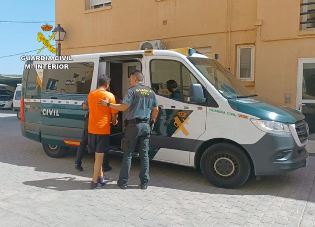 La Guardia Civil detiene a un joven y experimentado delincuente por varios robos en viviendas de Moratalla - 2, Foto 2