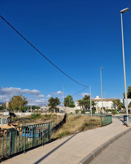 Sí Cartagena denuncia que el mal estado de la barandilla perimetral de la rotonda de Sebastián Feringán - 2, Foto 2