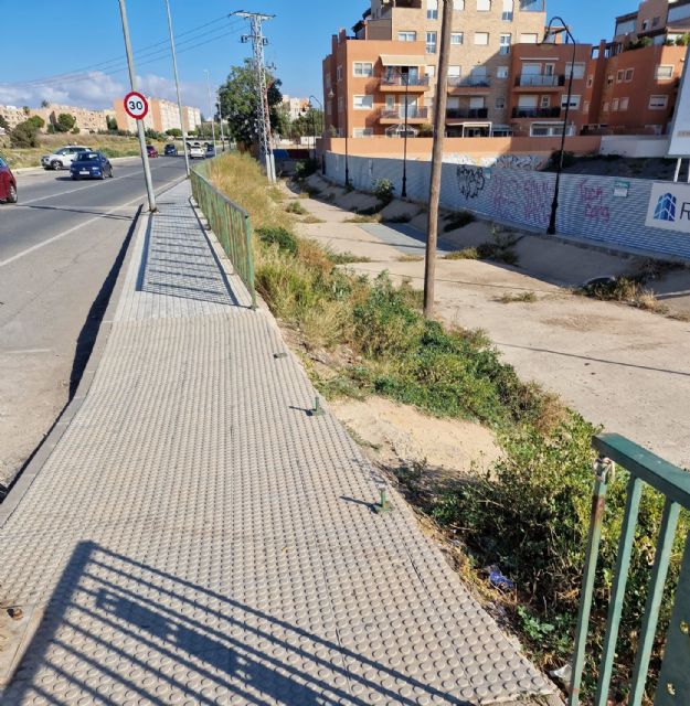 Sí Cartagena denuncia que el mal estado de la barandilla perimetral de la rotonda de Sebastián Feringán - 3, Foto 3