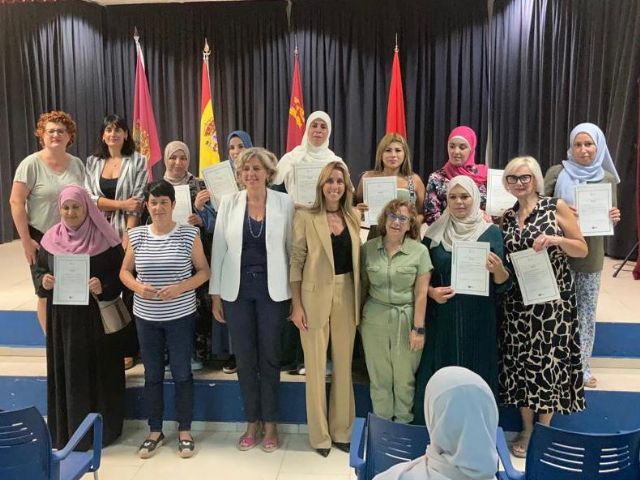 Mujeres con dificultades de inclusión laboral adquieren habilidades gracias a los programas de empleo municipales - 3, Foto 3