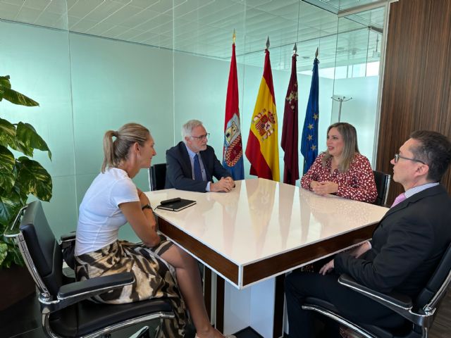 El alcalde de Torre Pacheco recibe a la Cónsul de Ecuador en la Región - 2, Foto 2