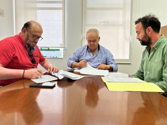 El Ayuntamiento y la Comunidad de Regantes de Totana formalizan el convenio de colaboración, Foto 2