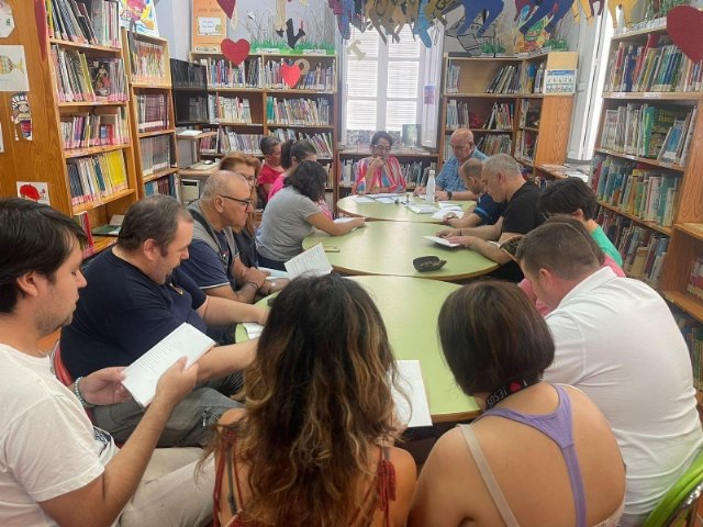 La Biblioteca Municipal comienza con las sesiones del Club de Lectura Fácil, Foto 2