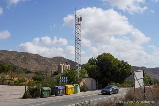 El Ayuntamiento inicia un programa formativo de acceso a las Nuevas Tecnologías para los vecinos de la zona Oeste - 1, Foto 1