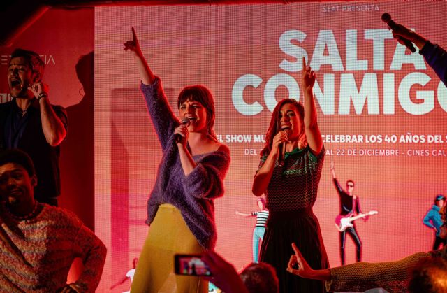 Salta Conmigo, un show musical que celebra el 40 aniversario del SEAT Ibiza y que revive la historia de la música española - 1, Foto 1