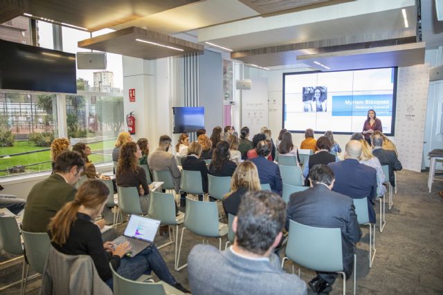 Las profesionales IT ganan 15.000 euros más que el salario medio de las mujeres en España - 3, Foto 3