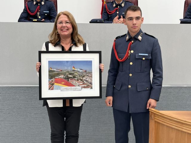 La Asamblea Regional recibe a los alumnos de la Academia General del Aire - 3, Foto 3