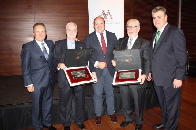 Pedro Antonio Sánchez asiste a la cena de antiguos alumnos de ENAE - 2, Foto 2