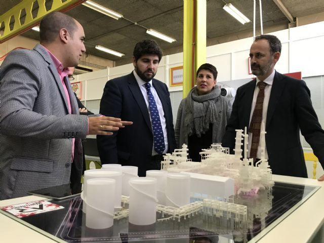 López Miras visita en Cartagena el Centro Tecnológico de la Energía y el Medio Ambiente y el Centro Europeo de Empresas e Innovación - 2, Foto 2