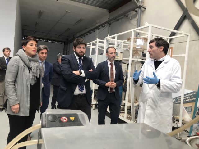 López Miras visita en Cartagena el Centro Tecnológico de la Energía y el Medio Ambiente y el Centro Europeo de Empresas e Innovación - 3, Foto 3