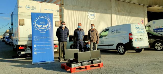 Hidrogea entrega equipos informáticos al Banco de Alimentos del Segura para ayudar en la gestión de la Gran Recogida - 1, Foto 1