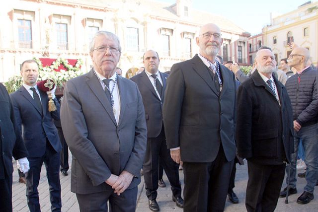 Sevilla. «Procesión de la Espada». La misma fue instaurada por Alfonso X «El Sabio» en el año 1255, como recuerdo a su padre, Fernando III «El Santo» - 5, Foto 5