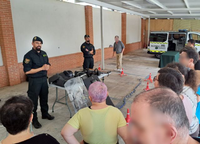 La Guardia Civil realiza una exhibición de medios a la fundación AFIM - 4, Foto 4