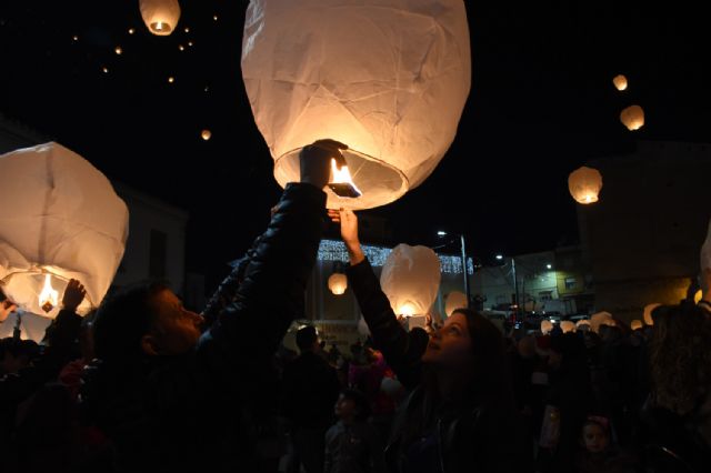 Farolillos Solidarios iluminan el cielo de Calasparra - 3, Foto 3