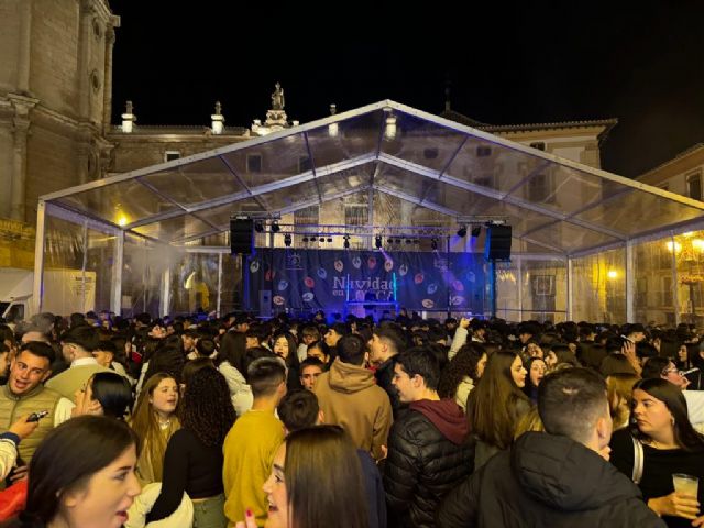 Éxito sin precedentes del tardeo de Nochebuena en Lorca con miles de personas disfrutando en el casco histórico y la zona centro - 2, Foto 2